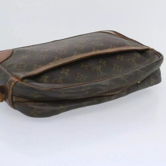 LOUIS VUITTON Monogram Compiegne 28 Clutch Bag - Picture 6 of 16